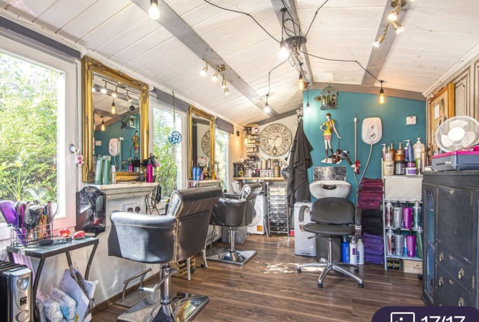 Refurbishment, painting and decoration experts in Surrey and Hampshire